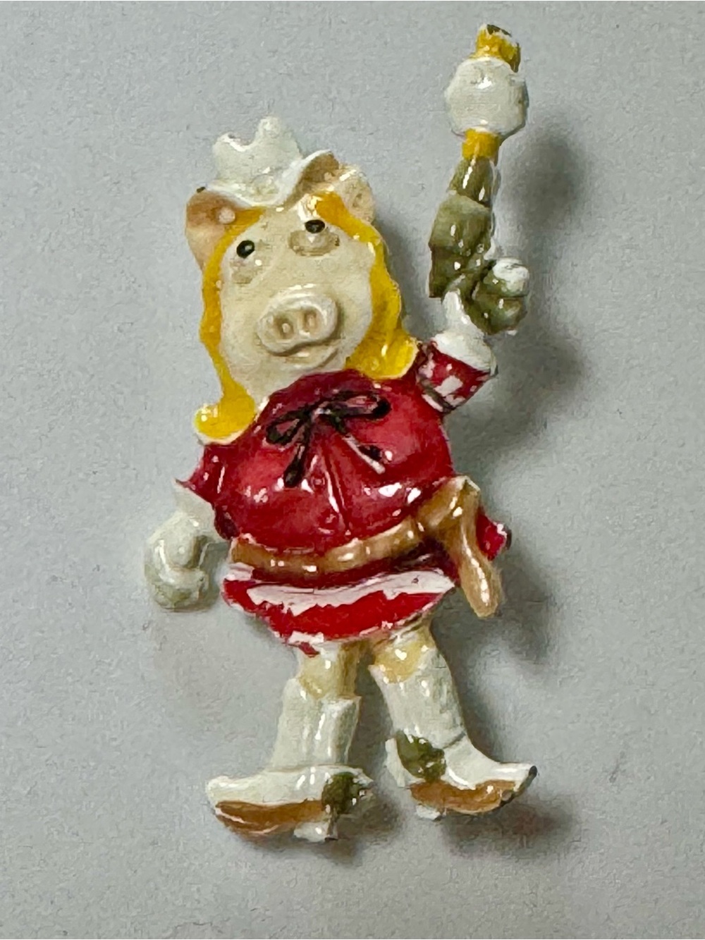 Vintage Jim Hanson's Muppet Pin featuring Cowgirl Miss Piggy